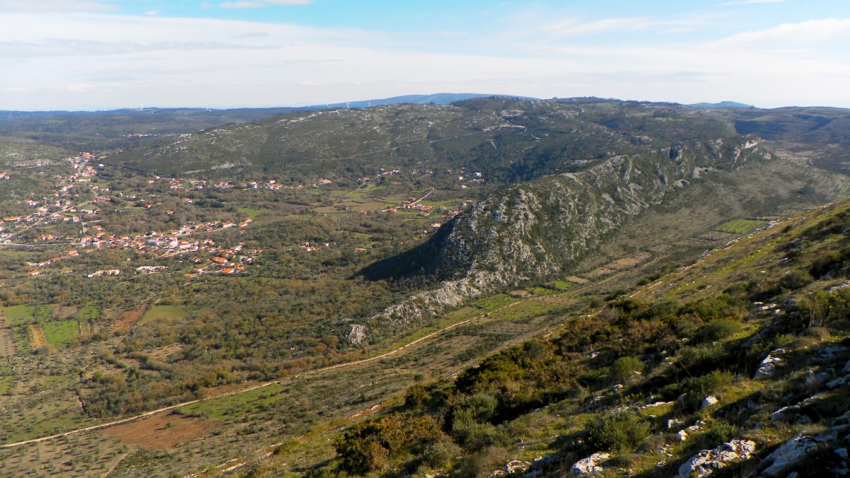 Hike_Land_Praia_Jurassica_14